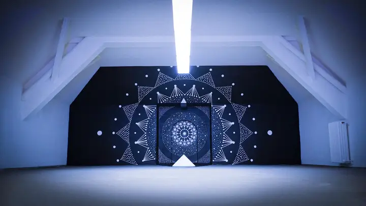 Image from the artist / work source for Philipp Frank