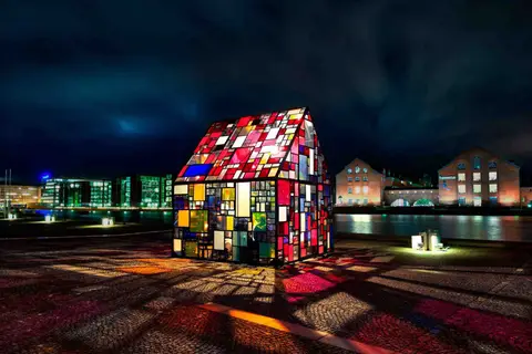 Verified artwork image for Kolonihavehus