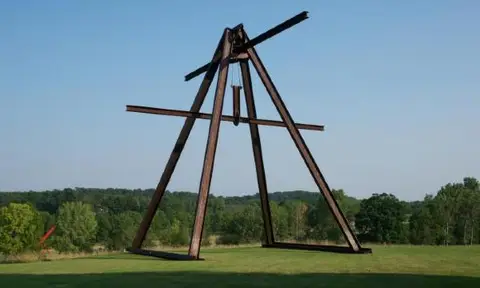 Representative artist / studio image for Mark di Suvero