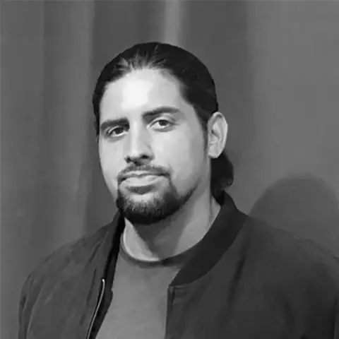 Representative artist / studio image for Ricardo Gomez