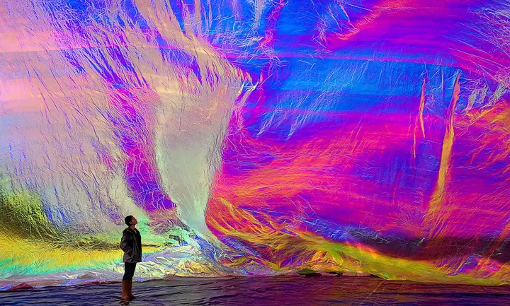 Image from the artist / work source for Tomás Saraceno